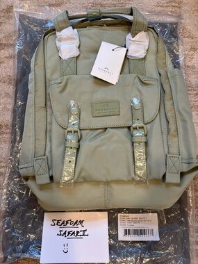 NWT Doughnut Macaroon Nature Series 16L Lichen Green Backpack